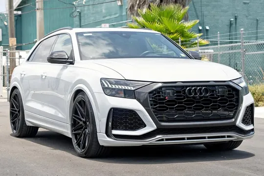 2023 Audi RS Q8