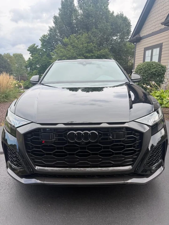 2023 Audi RS Q8 - Image 3 of 9