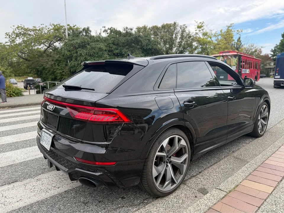 2023 Audi RS Q8 - Image 8 of 19