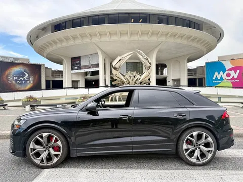 2023 Audi RS Q8
