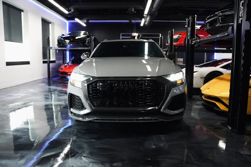 2023 Audi RS Q8 - Image 2 of 20