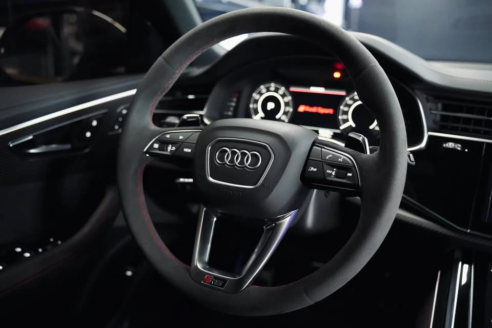 2023 Audi RS Q8 - Image 15 of 20