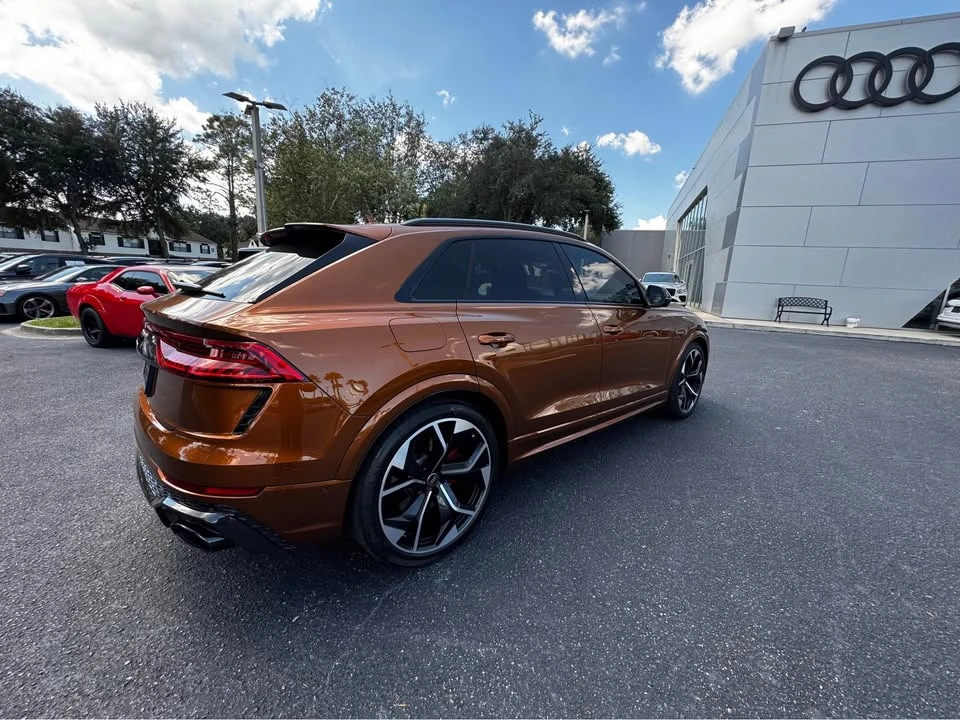 2023 Audi RS Q8 - Image 3 of 17