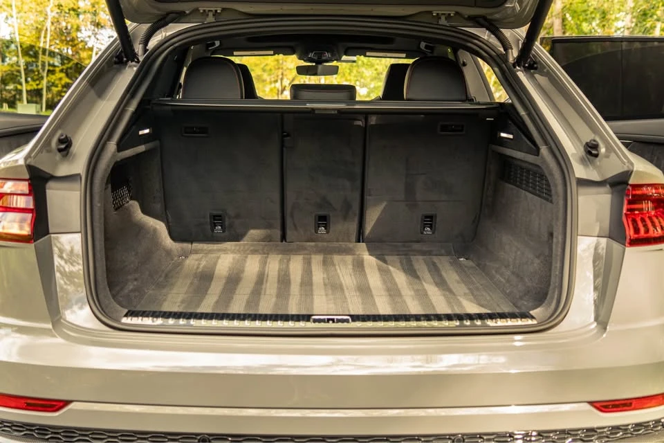 2023 Audi RS Q8 - Image 10 of 15