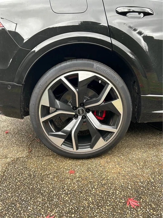 2023 Audi RS Q8 - Image 3 of 18
