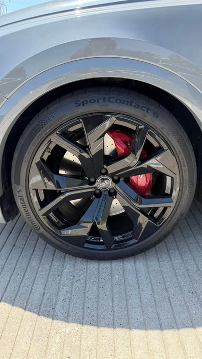 2023 Audi RS Q8 - Image 3 of 14