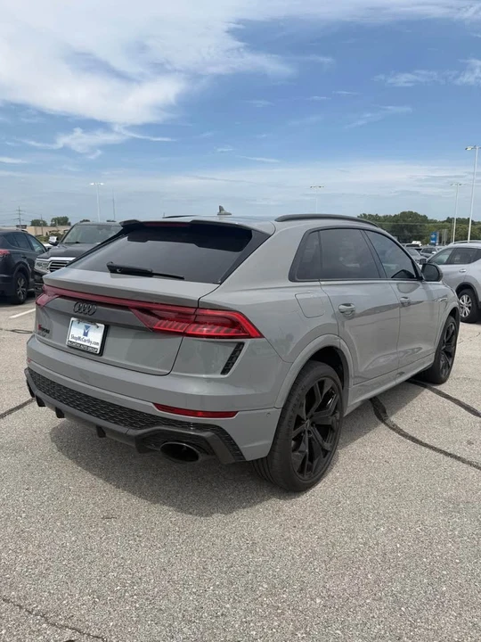 2023 Audi RS Q8 - Image 5 of 12