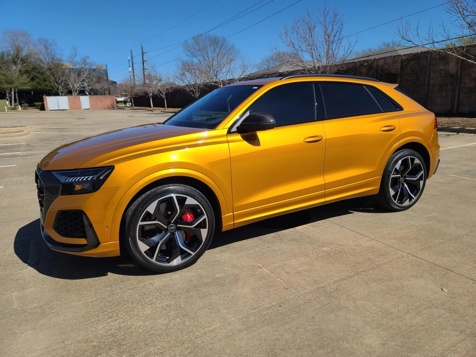 2023 Audi RS Q8 - Image 2 of 31