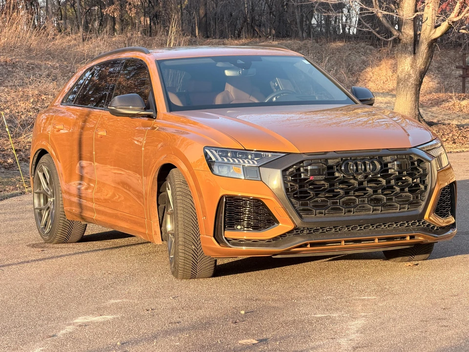2023 Audi RS Q8 - Image 13 of 31
