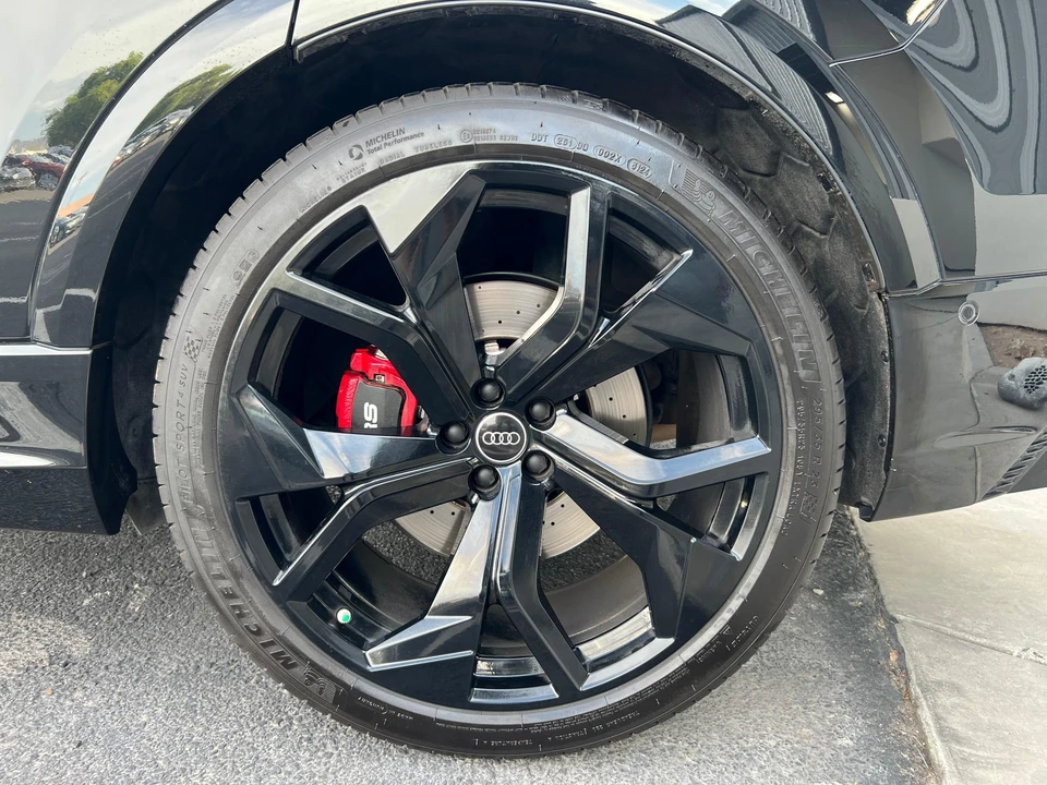 2023 Audi RS Q8 - Image 17 of 31