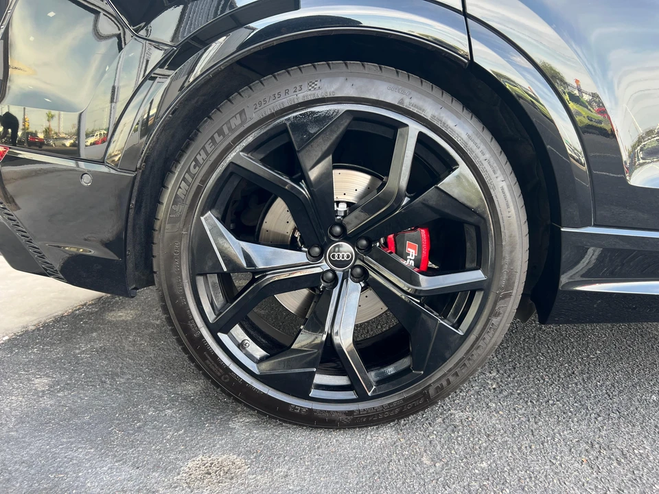 2023 Audi RS Q8 - Image 18 of 31