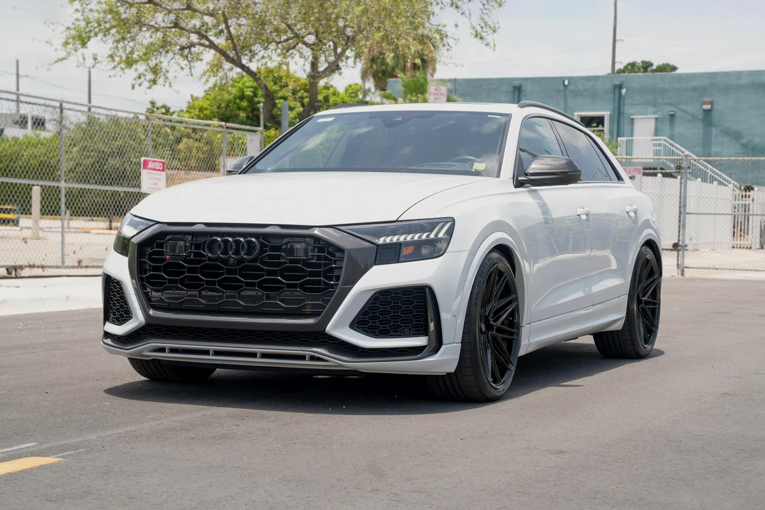2023 Audi RS Q8 - Image 7 of 31