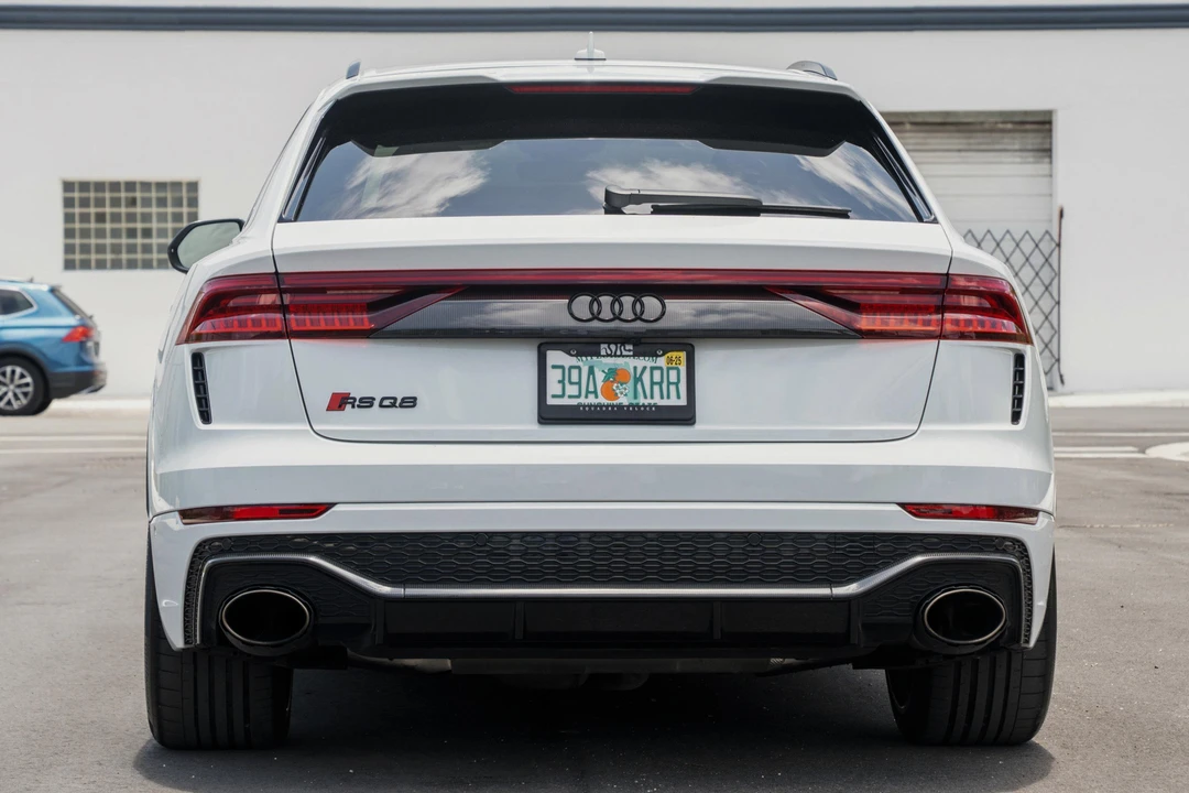 2023 Audi RS Q8 - Image 5 of 31