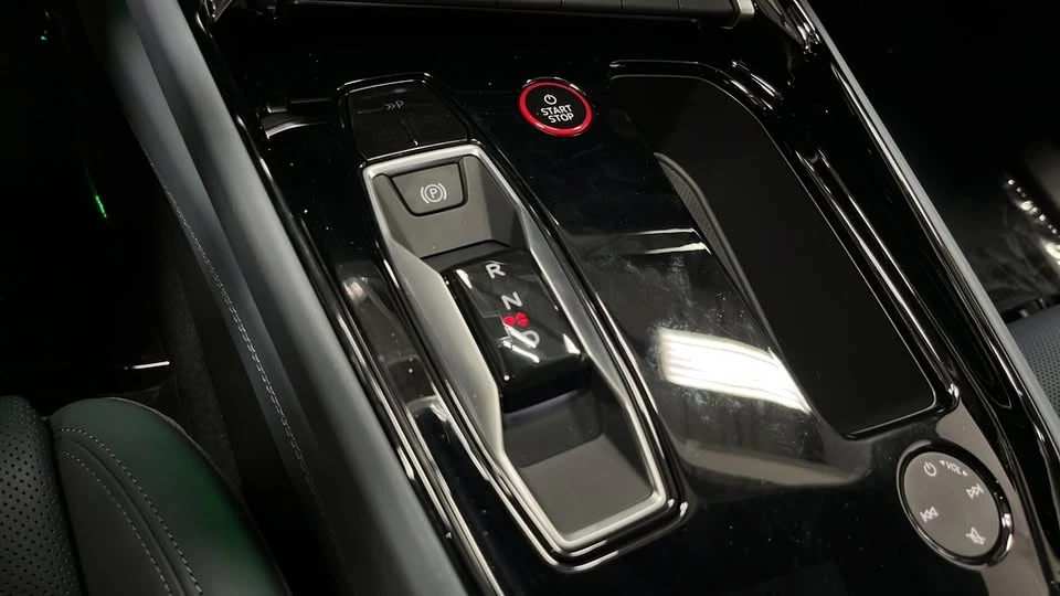 2023 Audi RS e-tron GT - Image 19 of 20
