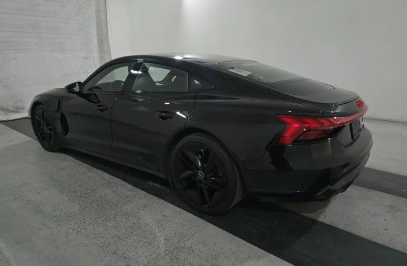 2023 Audi e-tron GT - Image 2 of 5