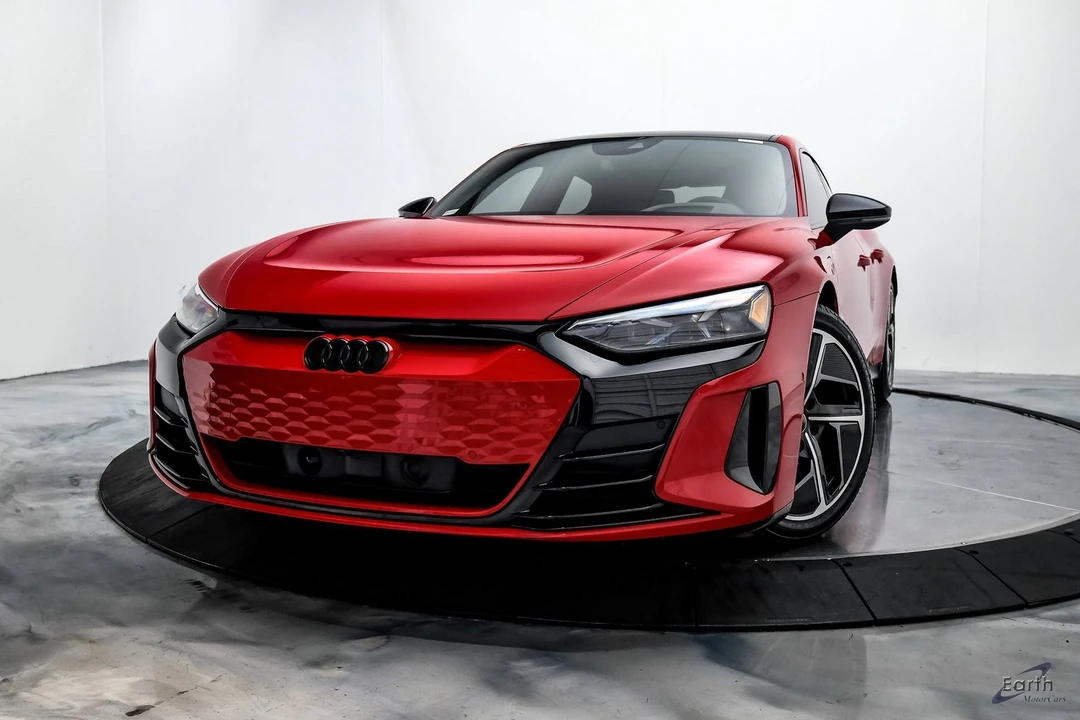 2023 Audi e-tron GT - Image 3 of 12