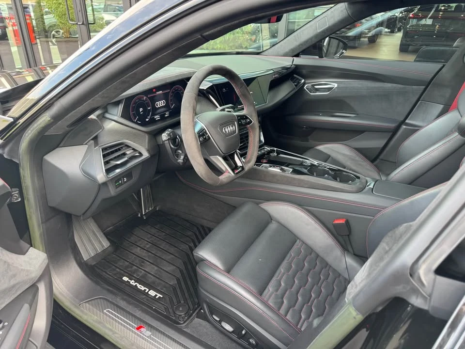 2023 Audi RS e-tron GT - Image 8 of 18