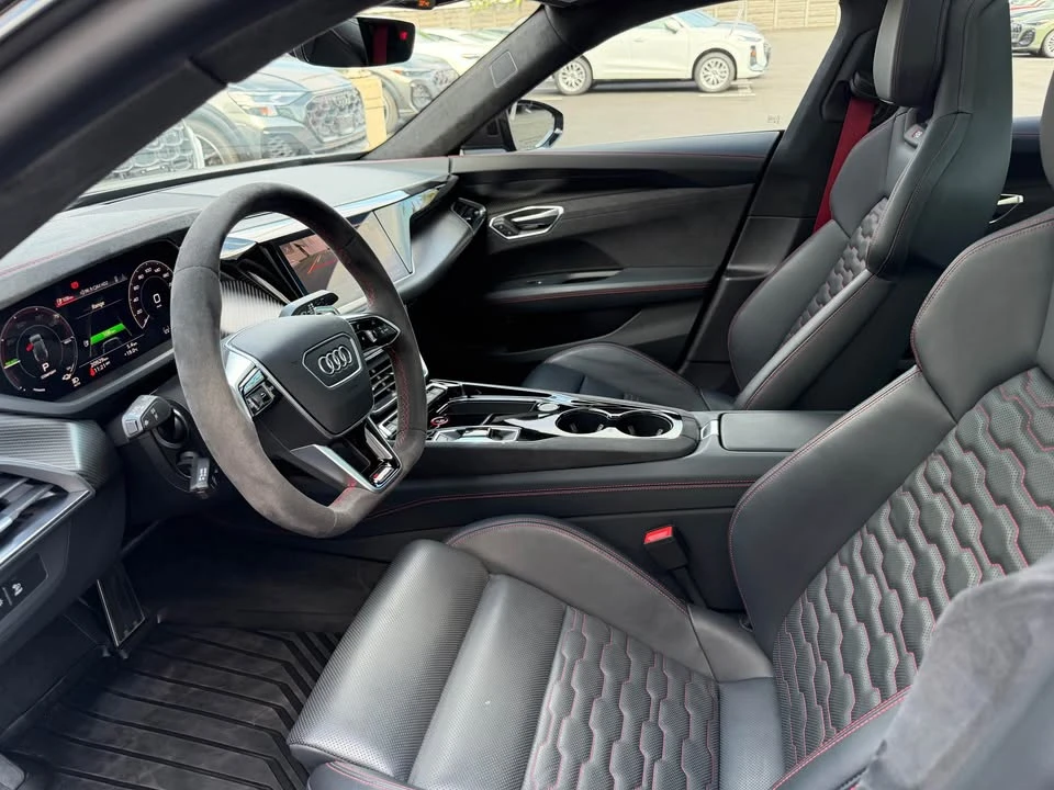 2023 Audi RS e-tron GT - Image 11 of 12