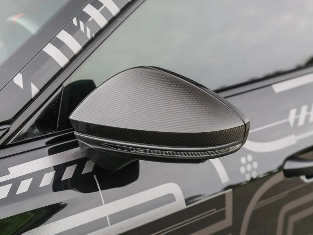 2023 Audi e-tron GT - Image 18 of 31