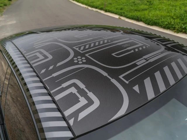 2023 Audi e-tron GT - Image 11 of 31