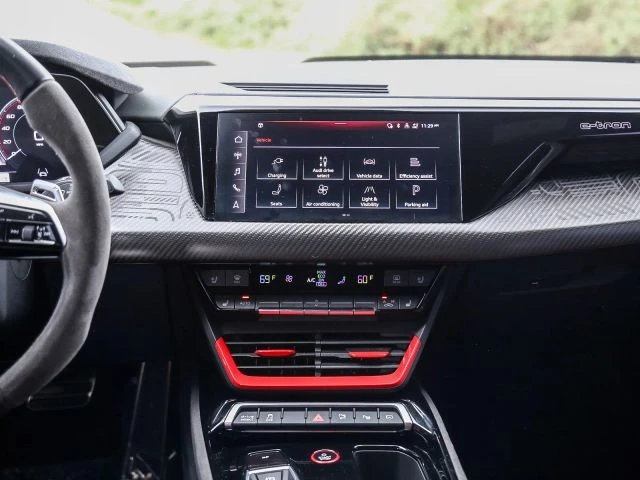 2023 Audi e-tron GT - Image 23 of 31