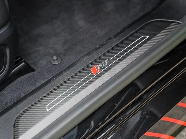 2023 Audi e-tron GT - Image 30 of 31