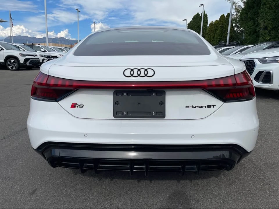 2023 Audi RS e-tron GT - Image 4 of 20