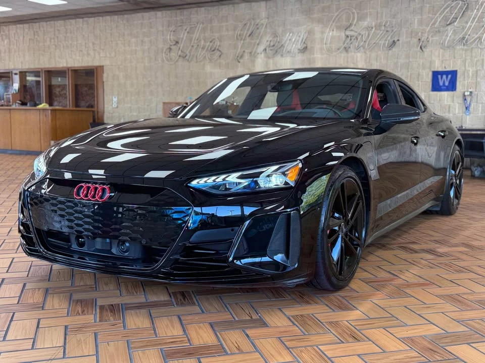 2023 Audi RS e-tron GT - Image 3 of 20