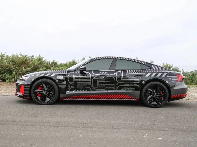 2023 Audi e-tron GT - Image 5 of 21