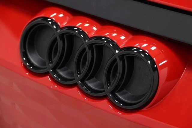 2023 Audi e-tron GT - Image 6 of 12