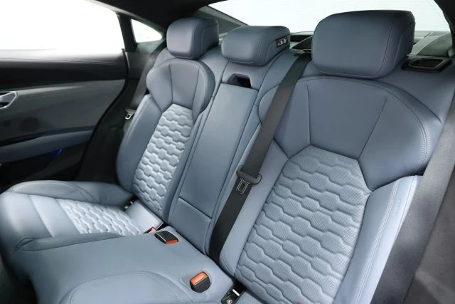 2023 Audi e-tron GT - Image 3 of 12