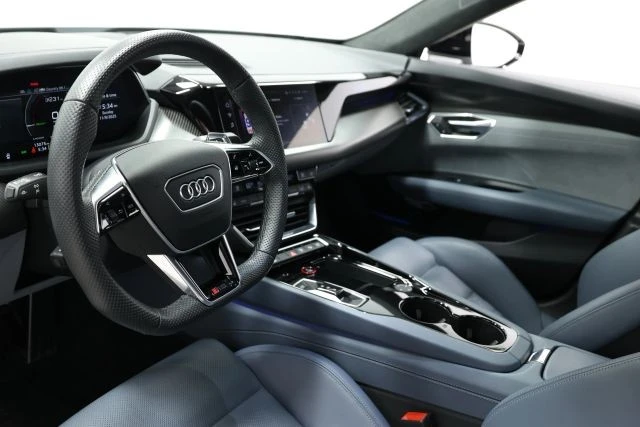 2023 Audi e-tron GT - Image 2 of 12