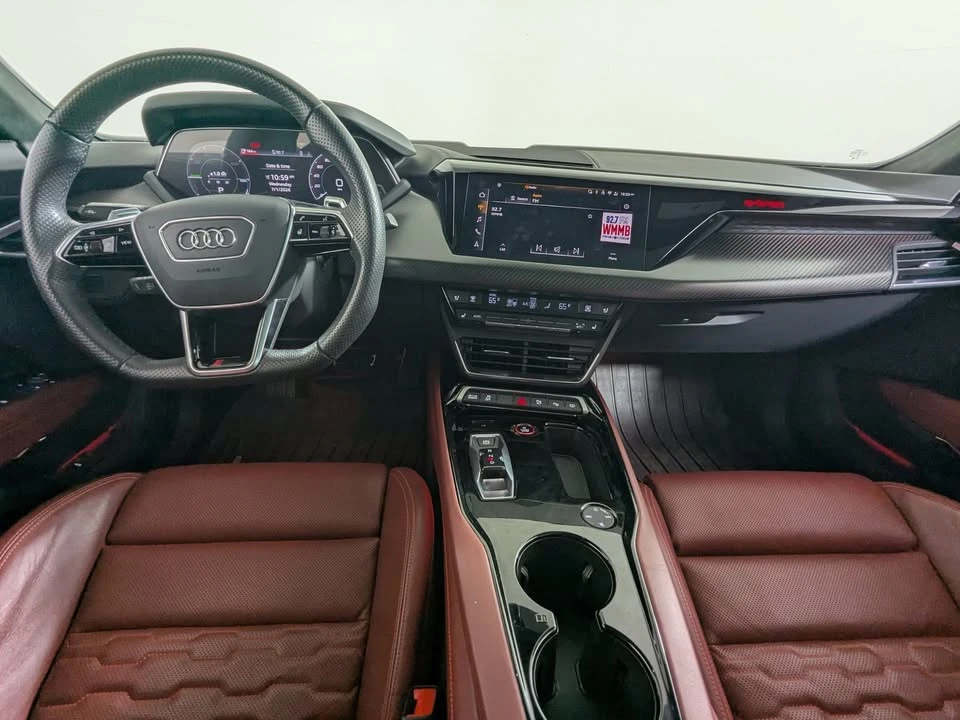 2023 Audi RS e-tron GT - Image 8 of 12