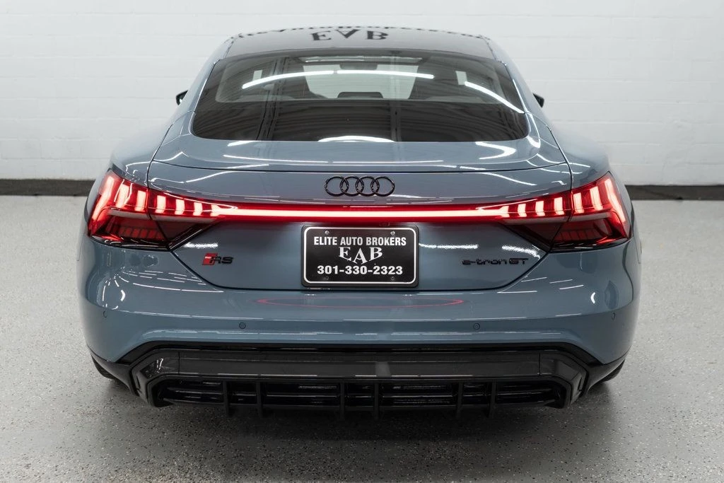 2023 Audi e-tron GT - Image 3 of 12