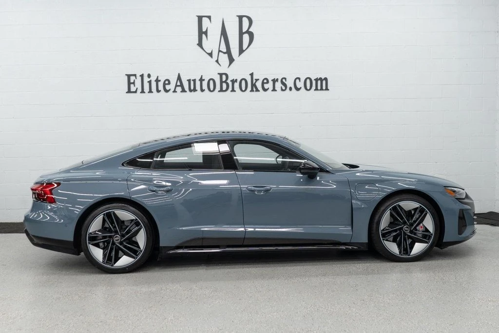 2023 Audi e-tron GT - Image 5 of 12