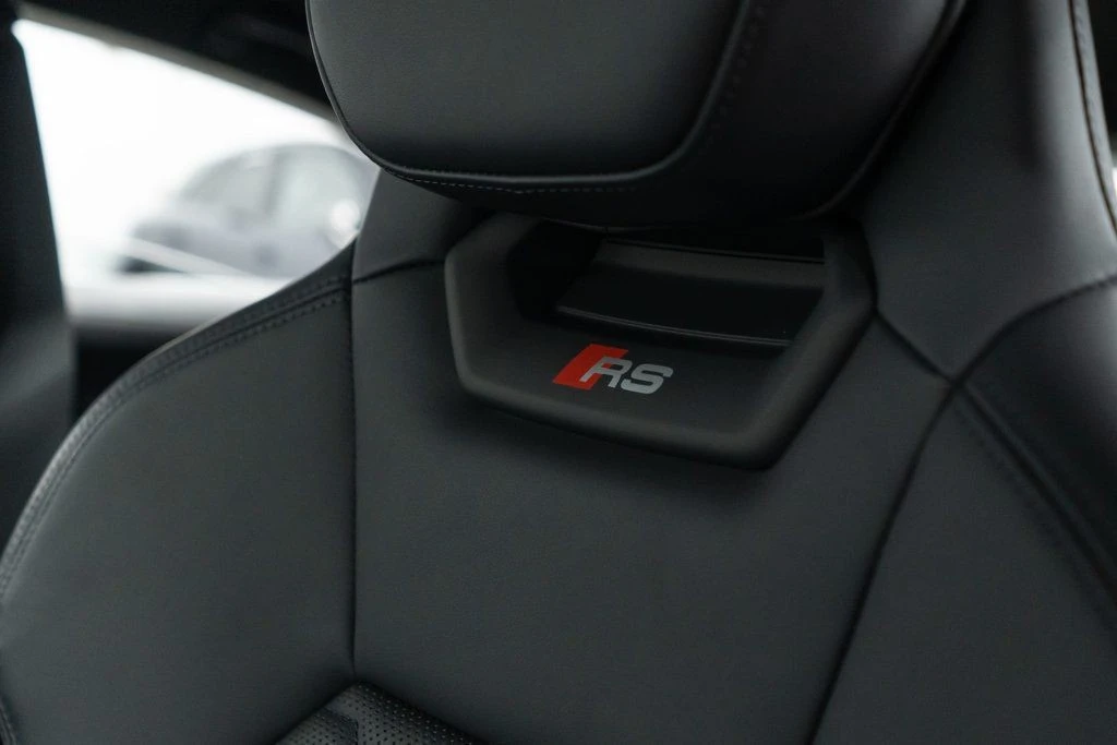 2023 Audi e-tron GT - Image 10 of 12