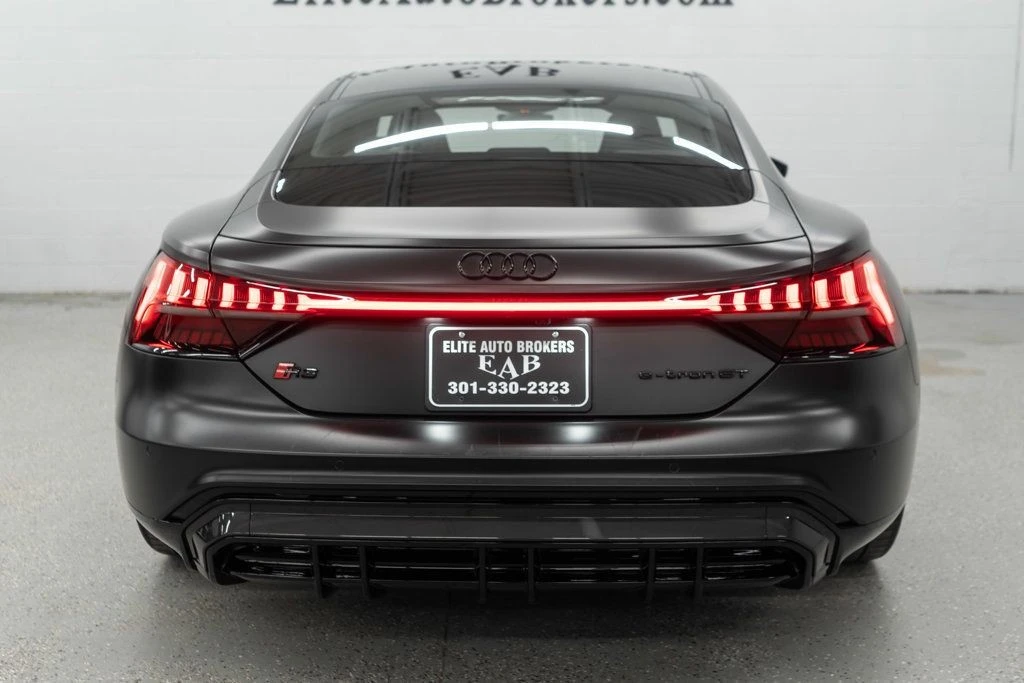 2023 Audi e-tron GT - Image 4 of 12