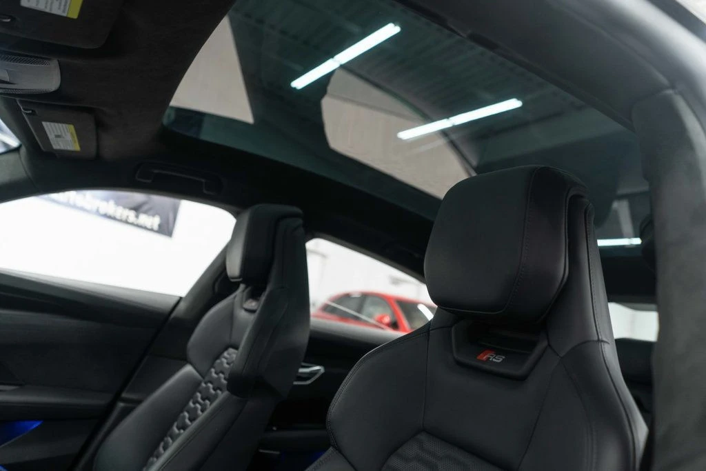 2023 Audi e-tron GT - Image 9 of 12