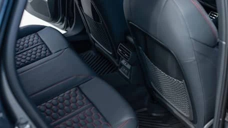 2023 Audi 8Y RS3 - Image 7 of 8