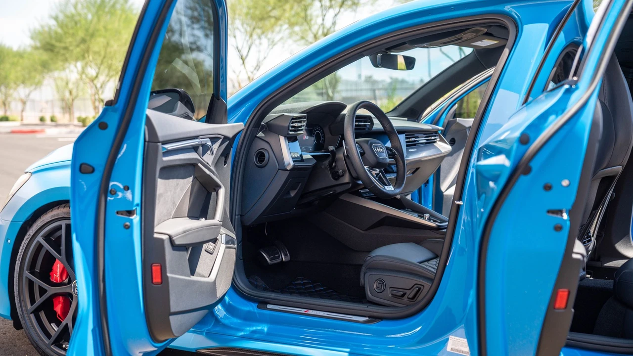 2023 Audi 8Y A3 - Image 13 of 31