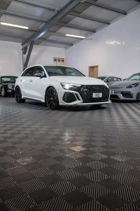 2023 Audi 8Y RS3 - Image 31 of 31