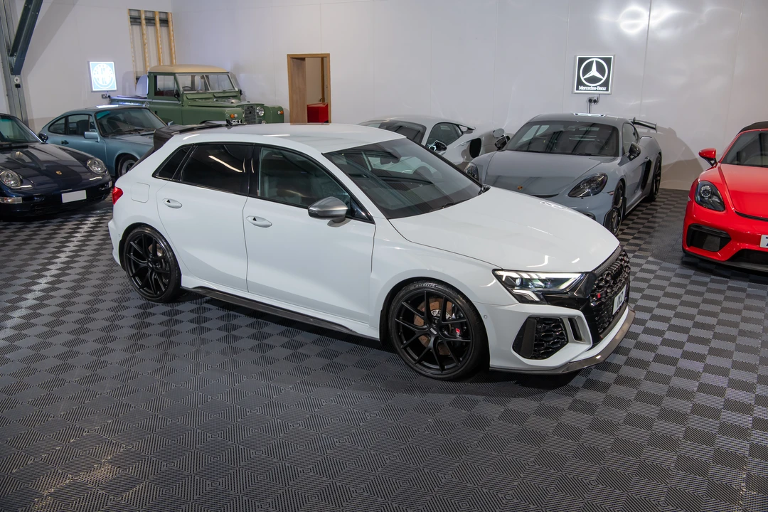 2023 Audi 8Y RS3 - Image 17 of 31