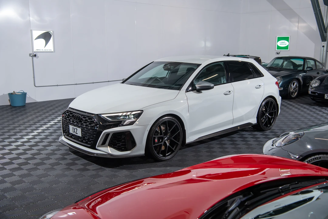 2023 Audi 8Y RS3 - Image 28 of 31