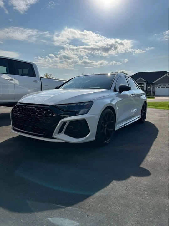 2023 Audi 8Y RS3 - Image 7 of 10