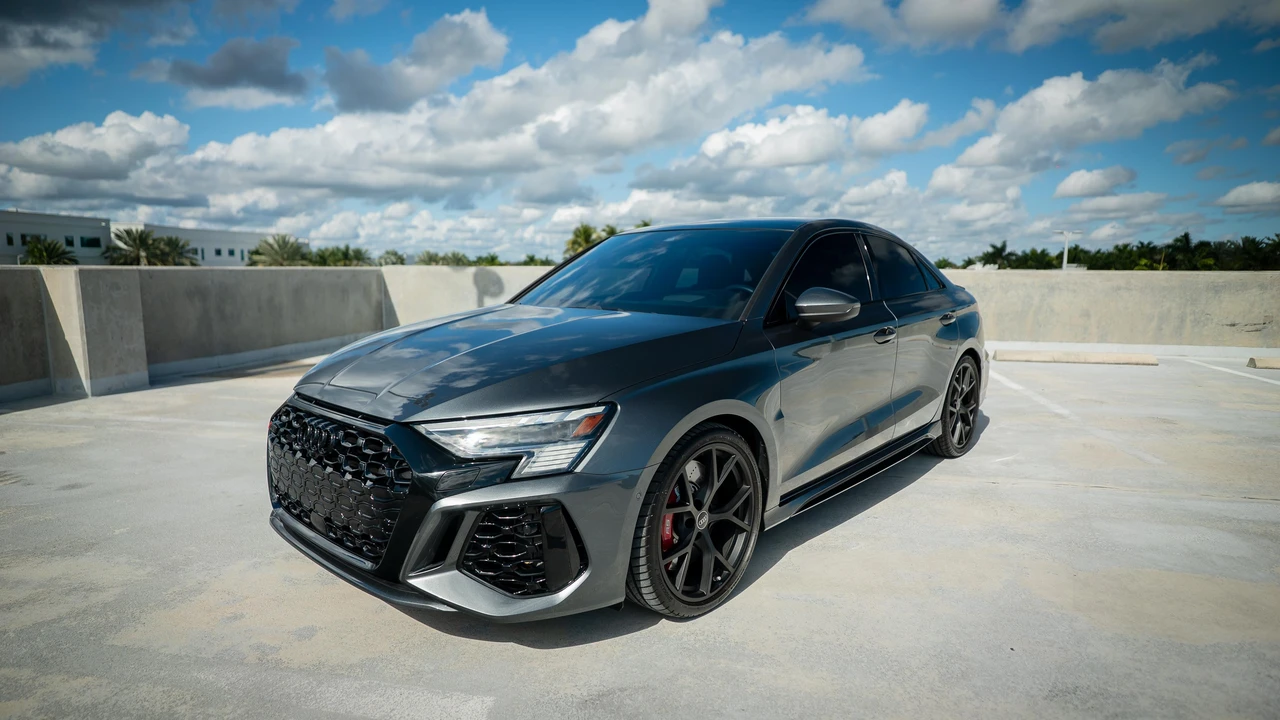 2023 Audi 8Y RS3 - Image 8 of 31