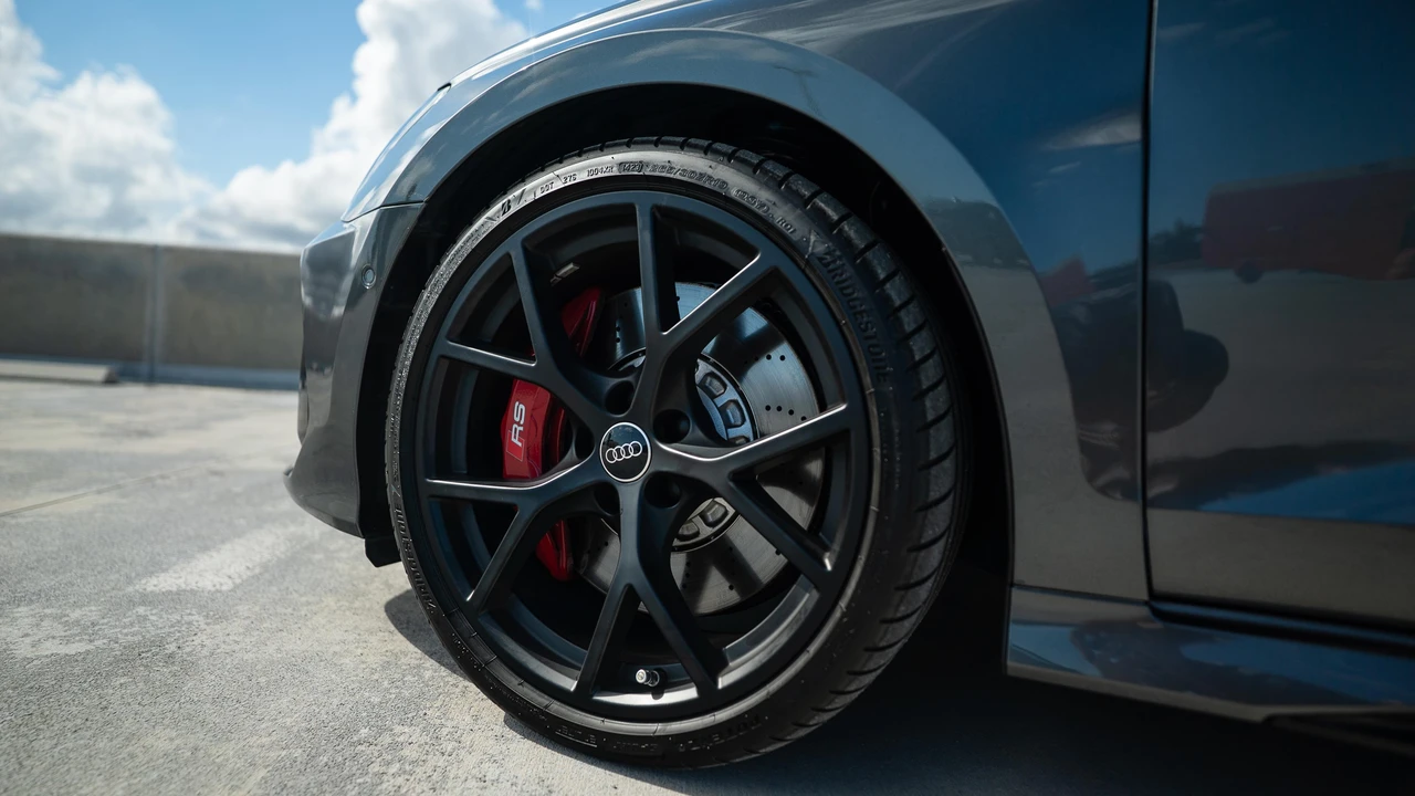 2023 Audi 8Y RS3 - Image 31 of 31