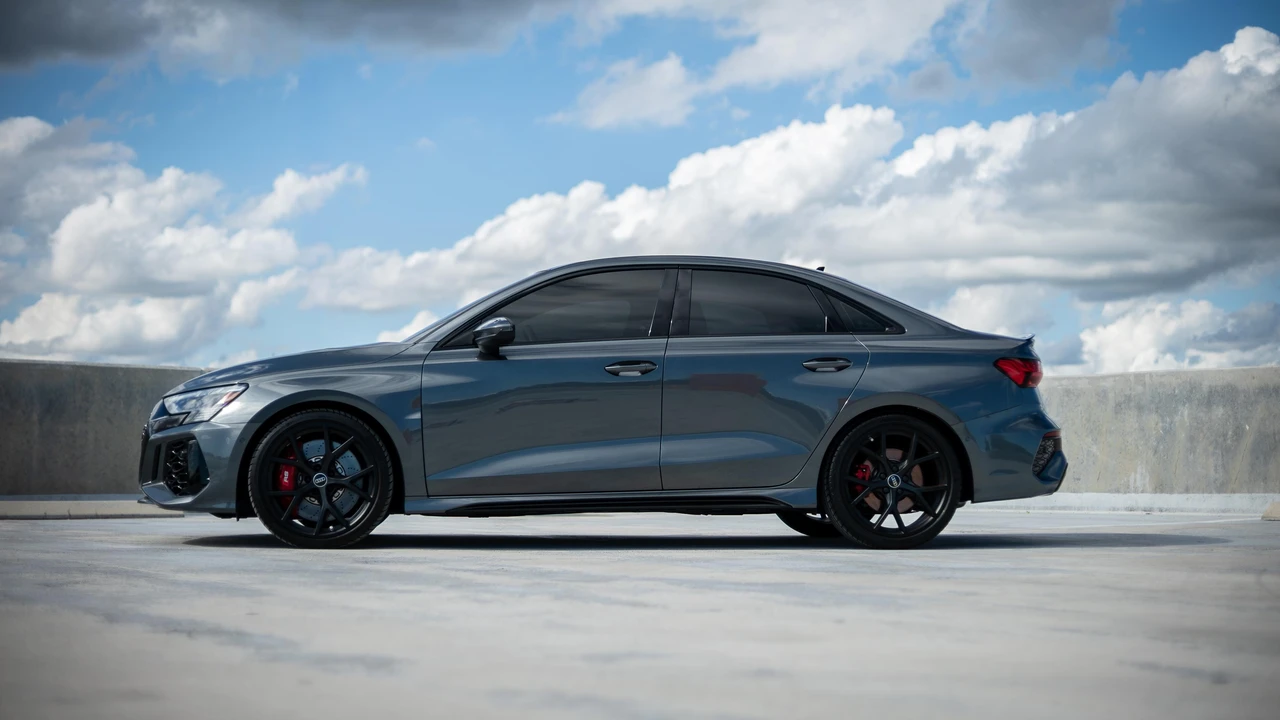 2023 Audi 8Y RS3 - Image 11 of 31
