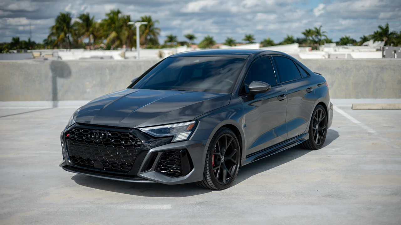 2023 Audi 8Y RS3 - Image 7 of 31
