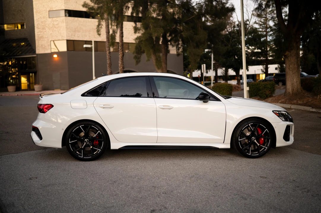 2023 Audi 8Y RS3 - Image 8 of 31