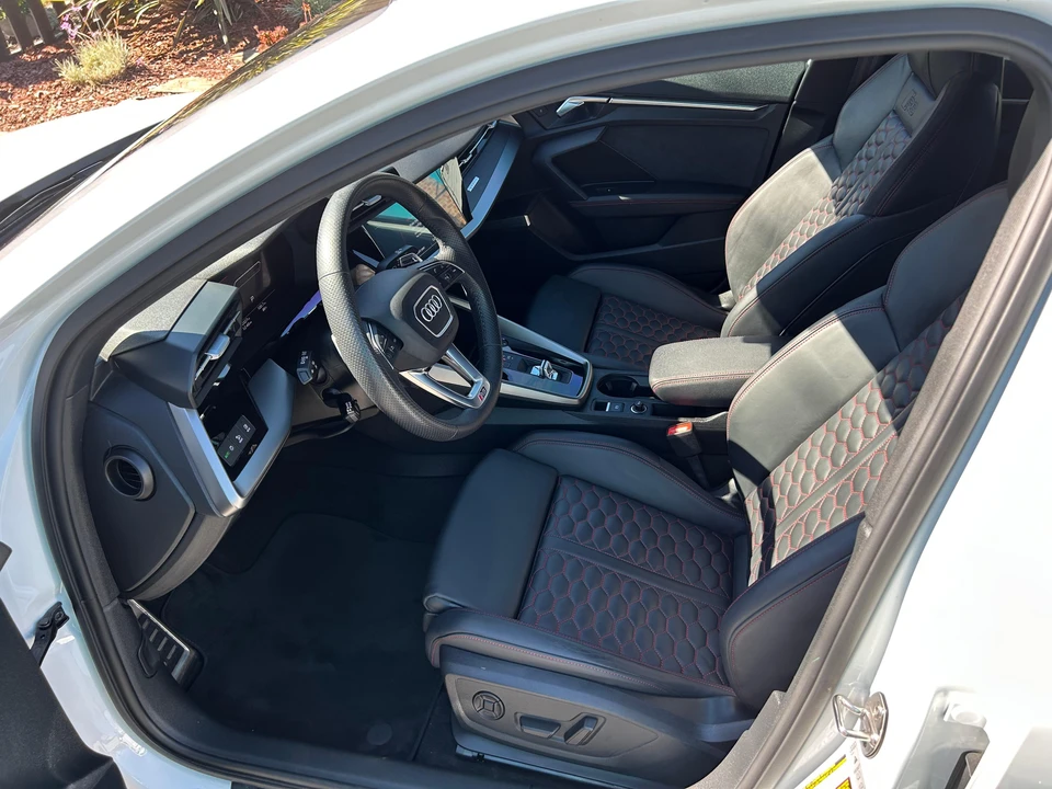 2023 Audi 8Y RS3 - Image 26 of 31
